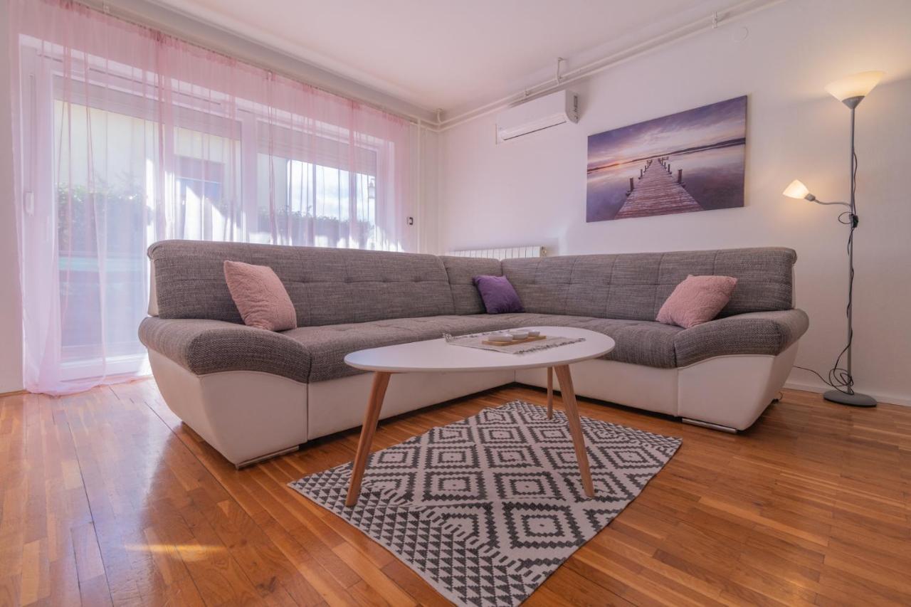 Apartman Monte Grande Pula Eksteriør billede